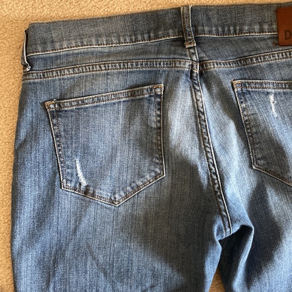 DL1961 Riley Maternity Boyfriend Jeans, Distressed Look,Size 29 Stretch Mid-Rise - Picture 8 of 10